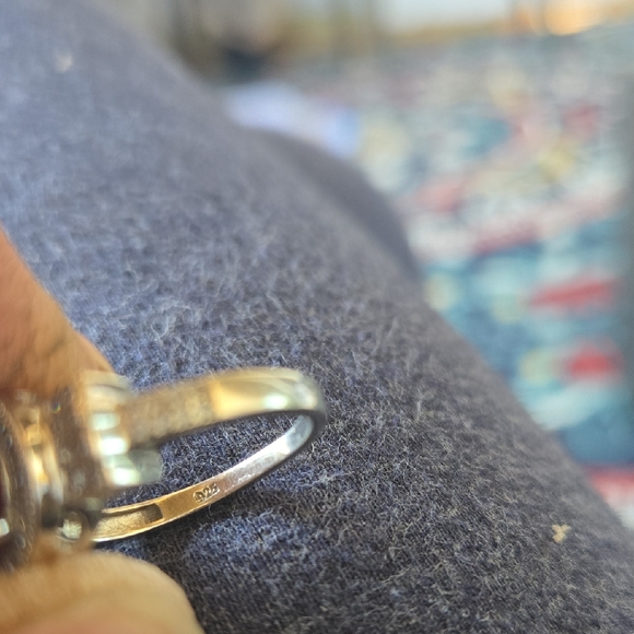 Radiant Silver Ring with Red Gemstone - Picture 5 of 5